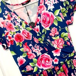 Floral V-Neck Maxi Dress with POCKETS!